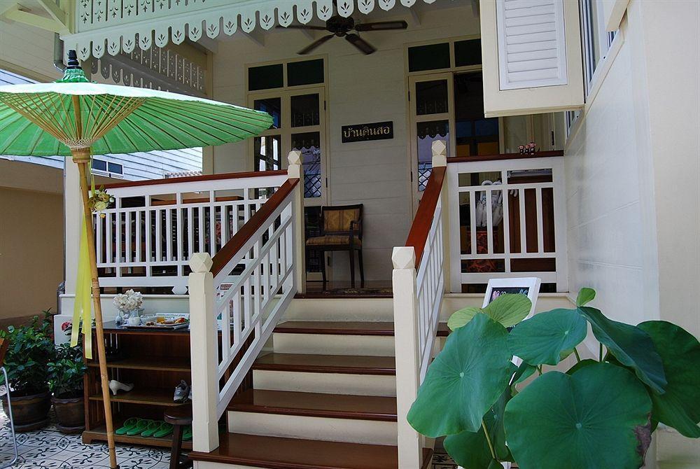 Hostel Baan Dinso Bangkok Exterior foto