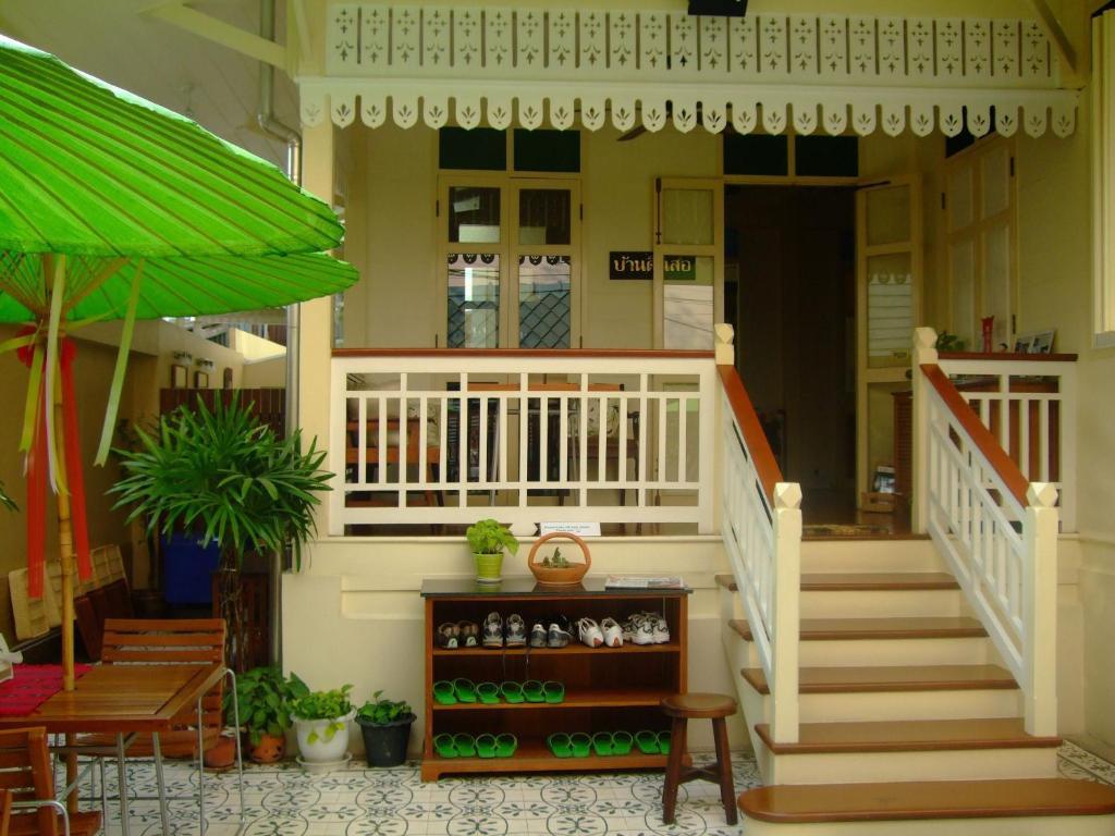 Hostel Baan Dinso Bangkok Exterior foto