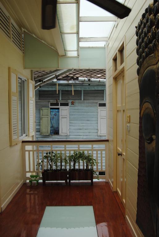 Hostel Baan Dinso Bangkok Exterior foto